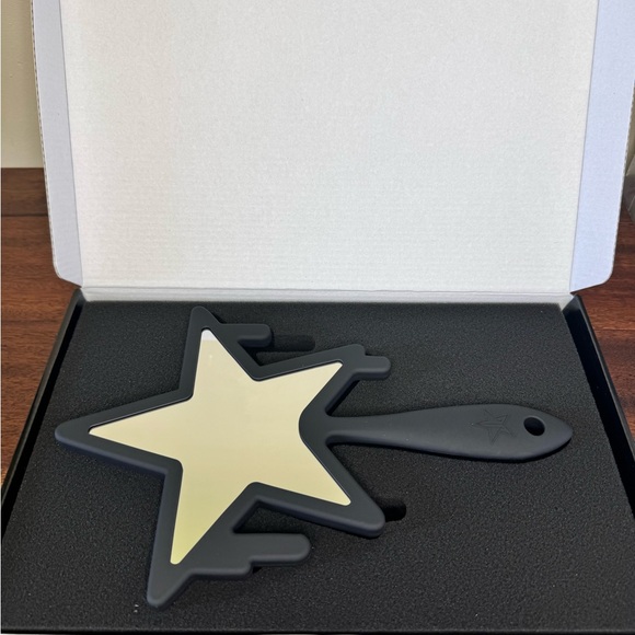 Jeffree Star Exclusive 2021 Halloween edition mirror. - Picture 6 of 6